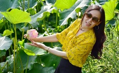 黑料正能量永不迷路翡翠手镯